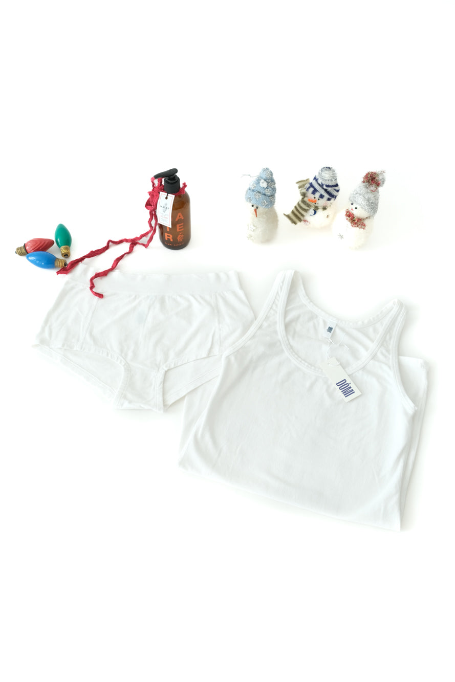 Tank Top + Underpants + Mater Soap - D o m i  